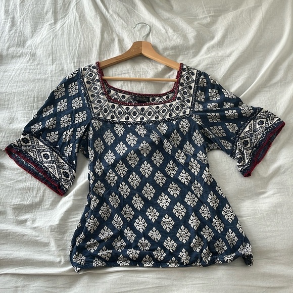 Lucky Brand Boho Embroidered Square Hem Blouse - Size L - Picture 1 of 4